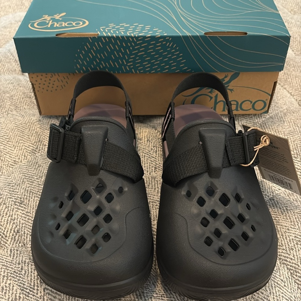 Chaco Chillos black clogs size 6 - Picture 3 of 4